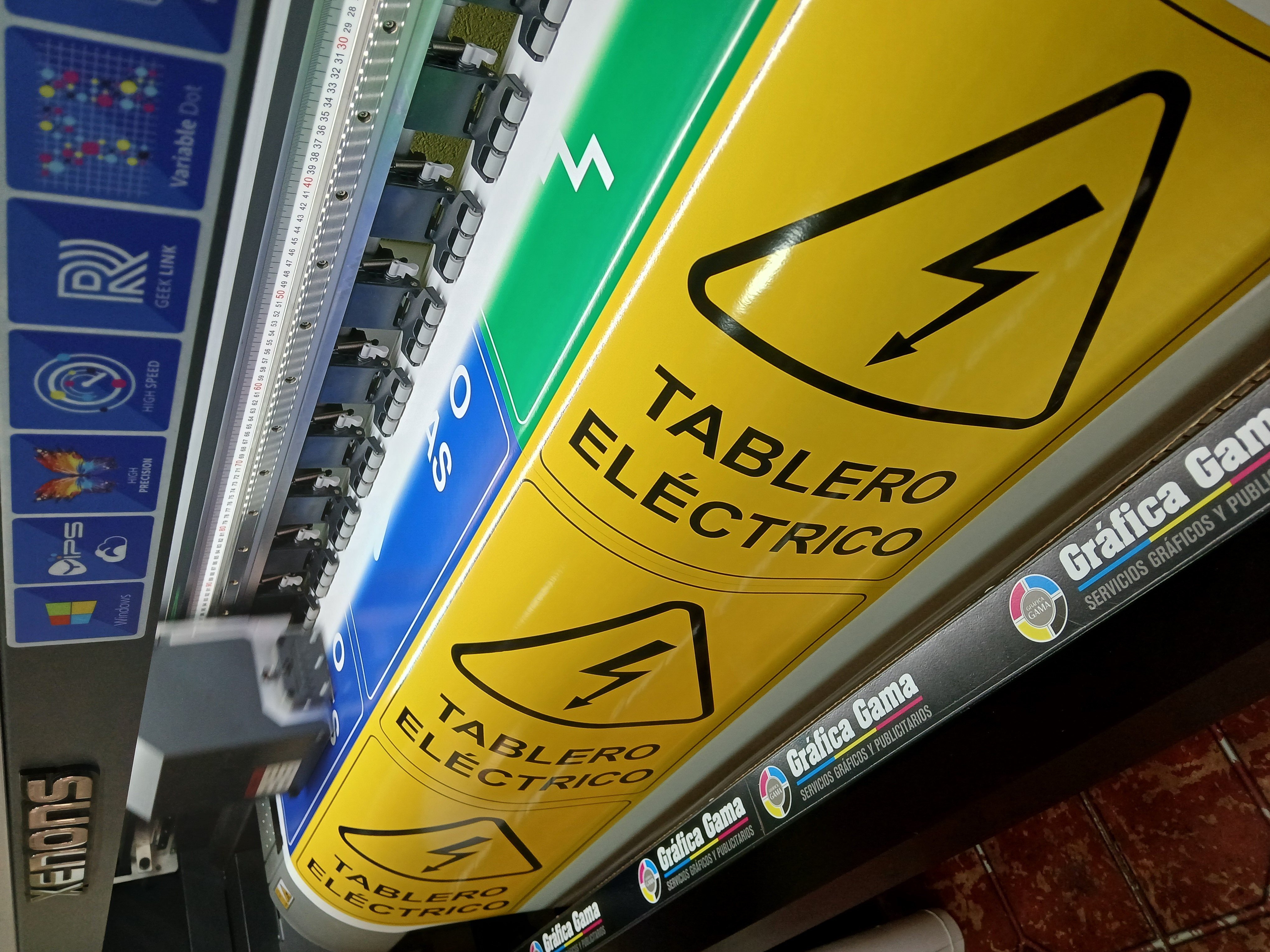 Adhesivo PVC Señalética